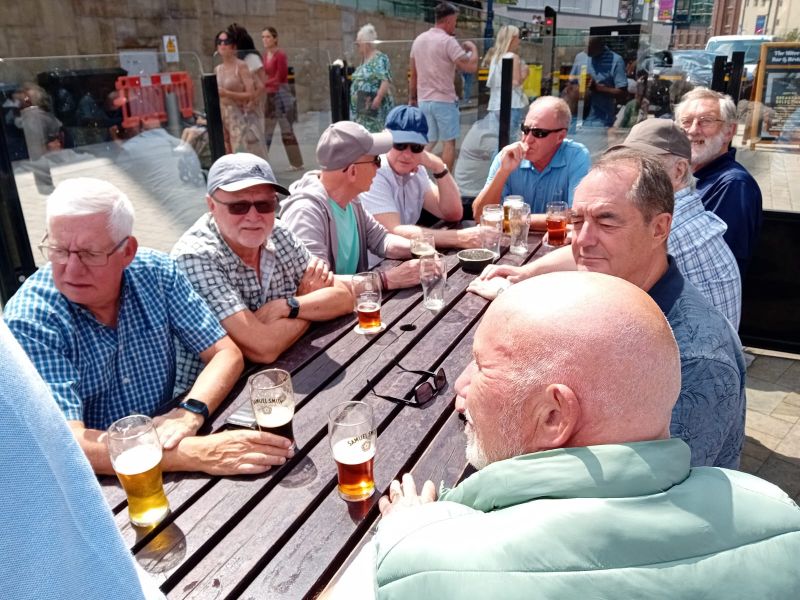 Kevin Bolton, Brian Egan, Chris Bates, Chris Miles, Brian Fairbrother, Dave Holt, ???, Dave Law and ???